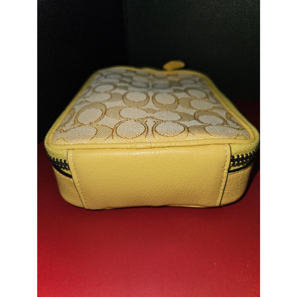 Coach Stanton Crossbody - Picture 6 of 11